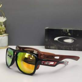 Picture of Oakley Sunglasses _SKUfw66124008fw